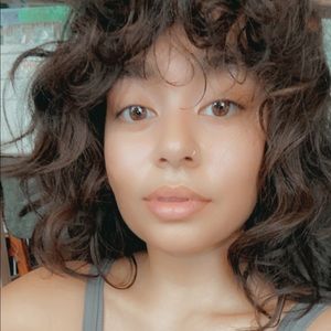 Meet your Posher, Andicia